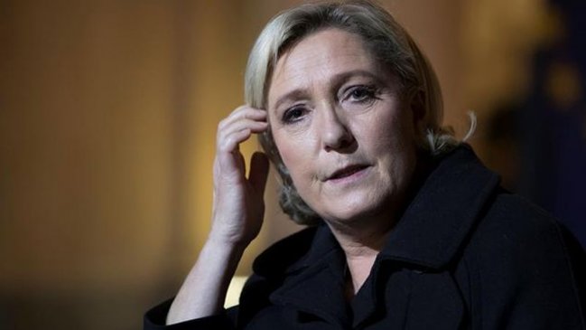 Francia: Tribunal ordenó examen psiquiátrico a la ultraderechista Le Pen por publicar fotos de ISIS