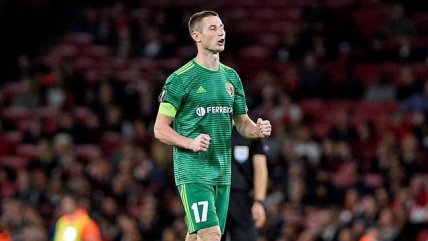 El desagradable ritual de jugador ucraniano de Vorskla Poltava en la Europa League