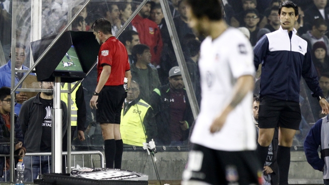 El VAR dejó su primera polémica en Chile: La cuestionada expulsión a Damián Pérez
