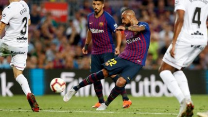 Arturo Vidal lució un Iphone Xs bañado en oro, con su nombre y número de camiseta