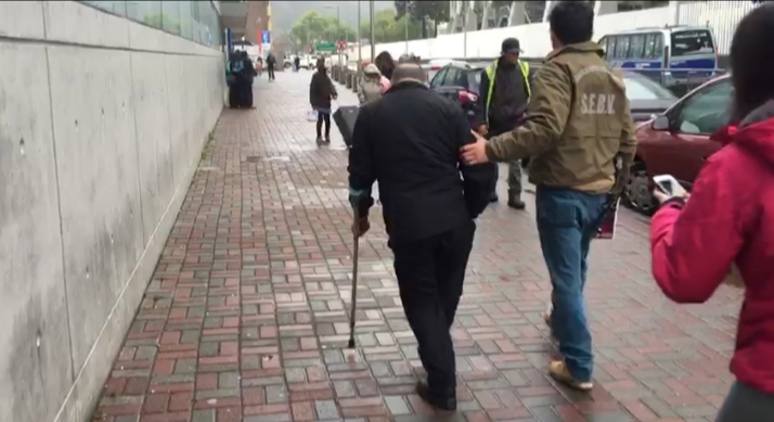 Carabineros detuvo a chofer de bus por contar con permiso de conducir falso