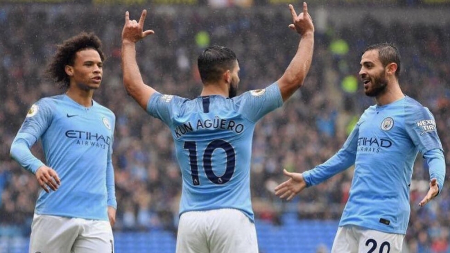 Manchester City aplastó a Cardiff y se mantuvo a pie firme en la Premier League