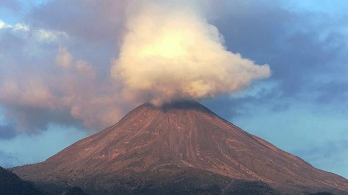 Otras nueve víctimas de la erupción del volcán de Fuego fueron identificadas en Guatemala