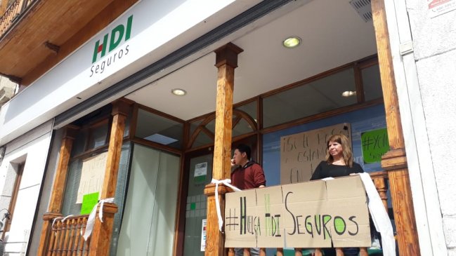 Trabajadores de HDI Seguros siguen en huelga indefinida en Iquique