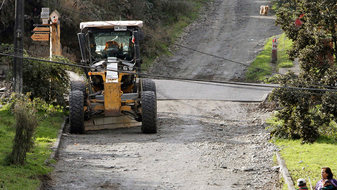 Vecinos se tomarán ruta en Cochamó en protesta por malas condiciones del pavimento