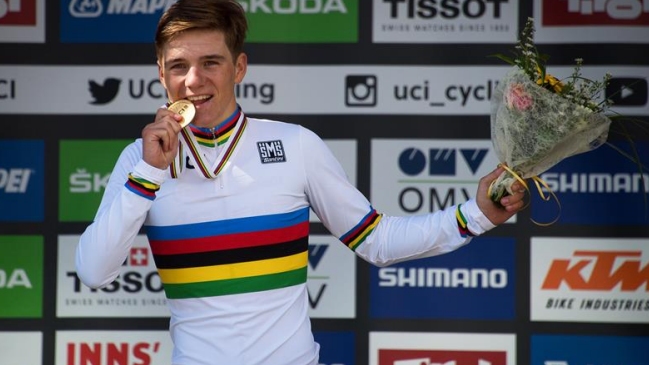  El éxito mundial del belga que dejó el fútbol por el ciclismo  