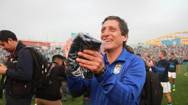 Mario Salas: No he tenido ningún contacto con Colo Colo, jamás le haría eso a Sporting