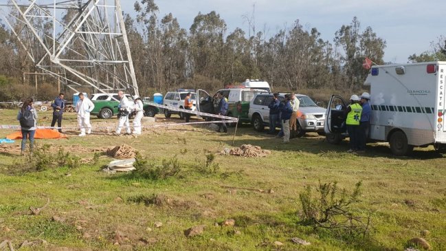 Trabajador murió tras caer desde torre de alta tensión en Limache