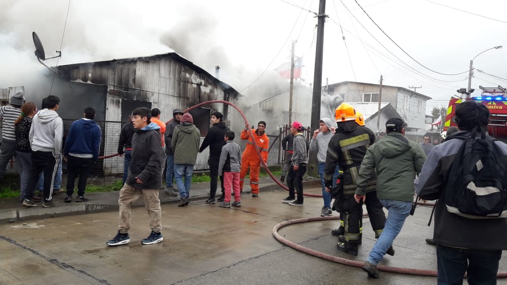 Incendio movilizÃ³ a bomberos mientras participaban en funeral de un compaÃ±ero