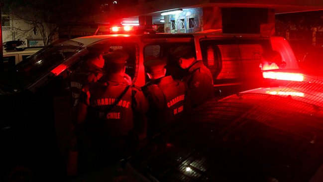 Carabineros investiga portonazo en Renca: Conductor fue intimidado con una pistola y golpeado