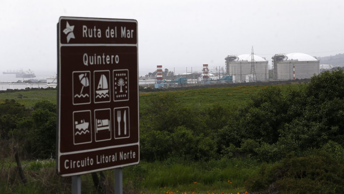 Quintero: Dióxido de azufre disminuyó un 20% tras reducción de faenas