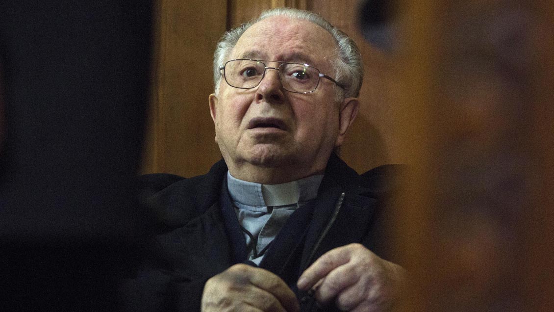 Papa Francisco quitó estado clerical a Fernando Karadima