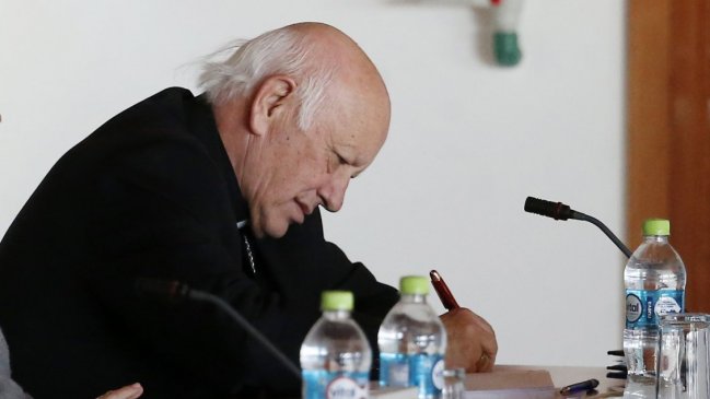 Arzobispado de Santiago recomendó a sacerdotes no tocar genitales de menores ni dormir con ellos