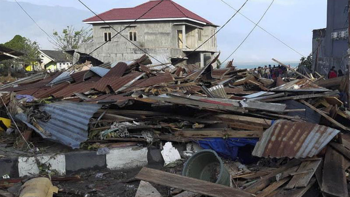 Indonesia: Elevan a 384 los fallecidos por terremotos y posterior tsunami