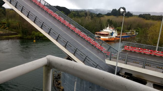 Los Rios: Puente Cau Cau basculó sus brazos por segunda vez