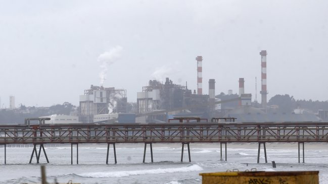 Puchuncaví elabora informe para estudiar cierre de empresas en la zona