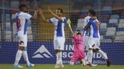 Eduard Bello volvió a lucirse con Antofagasta en el triunfo sobre Universidad de Concepción