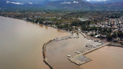  Al menos tres desaparecidos por ciclón Zorbas que azota a Grecia 