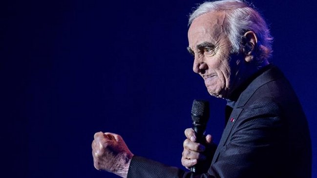Aznavour deja huérfana la canción francesa