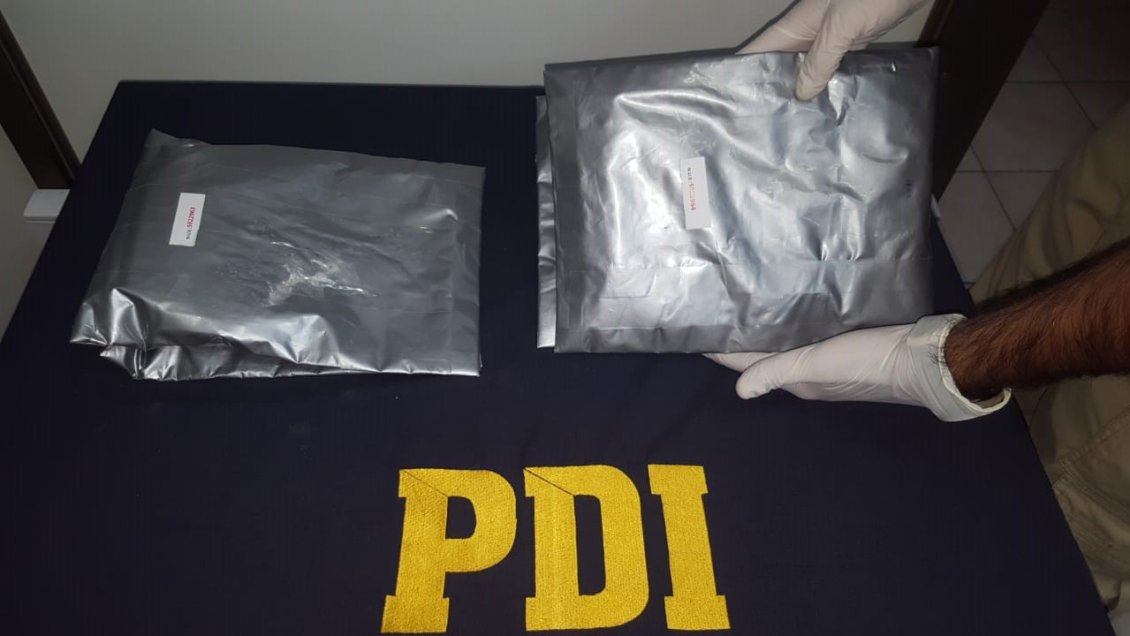 Dos detenidos al tratar de ingresar cocaína a Chile a través del paso Chacalluta