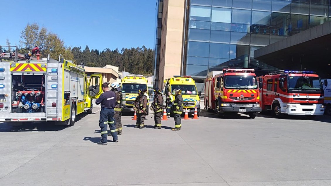Talcahuano: Cerca de 800 evacuados por fuga de gas en Hospital Higueras