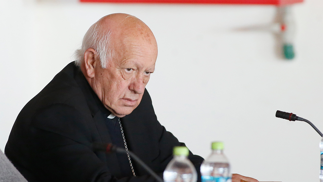 En calidad de imputado, Ezzati debe declarar este miércoles ante la Fiscalía