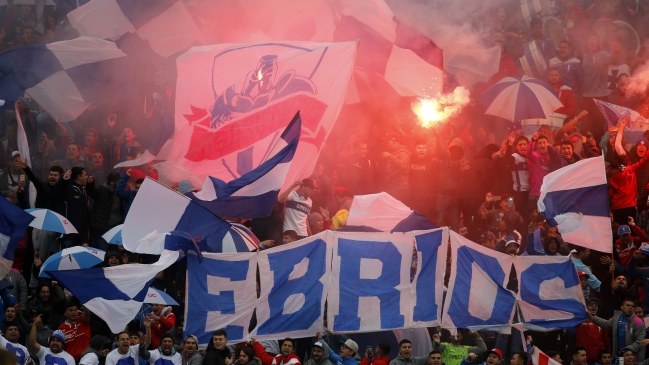 Tribunal de Disciplina citó a Universidad Católica y a Santiago Wanderers por incidentes de las barras