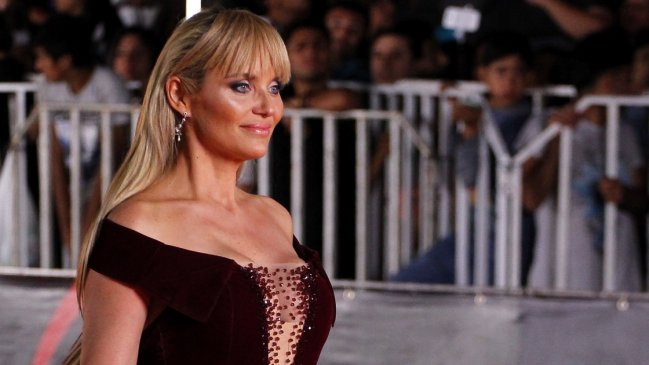 Detalles de la biografía no autorizada de Kenita Larraín