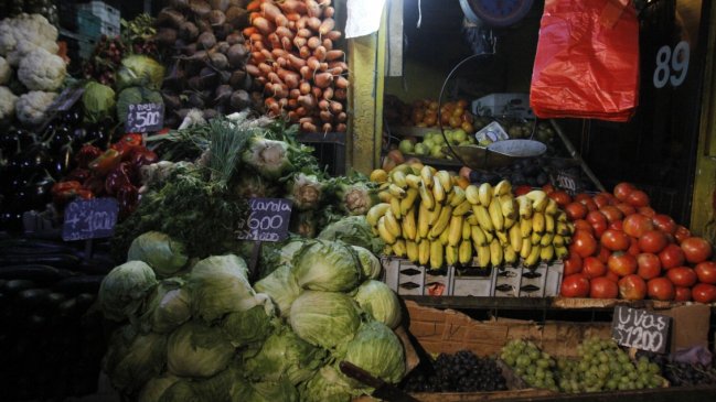 Chile enfrenta la obesidad fomentando el consumo de frutas y verduras