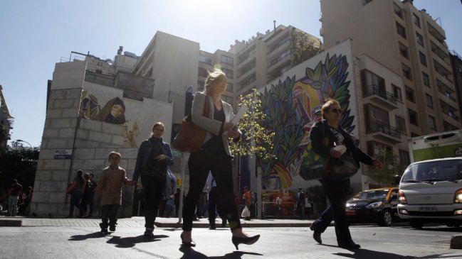 Ola de calor en octubre: Termómetros llegarán a los 34 grados en zona central