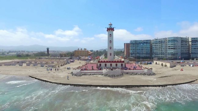 Comenzó restauración del Faro Monumental de La Serena