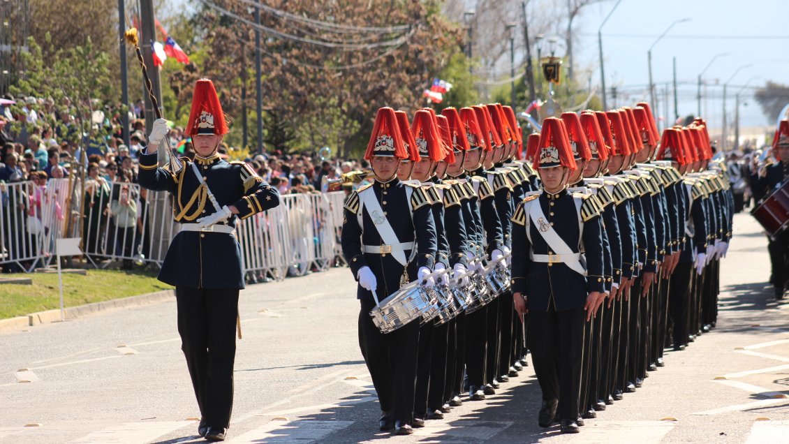 Autoridades cifraron en 10 mil los asistentes al desfile de aniversario de la Batalla de Rancagua