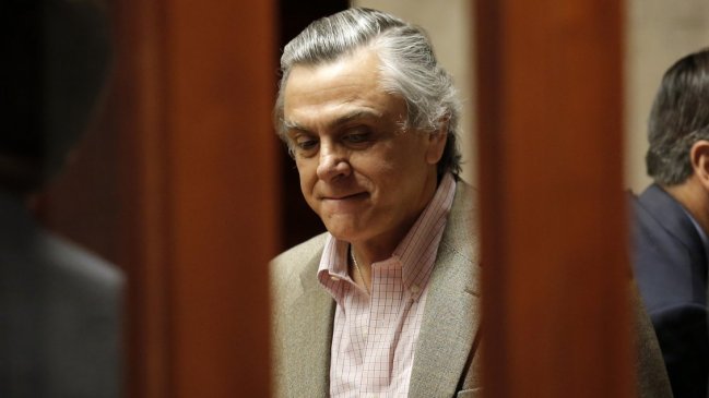 CDE interpuso demanda para disolver fundación de Pablo Longueira