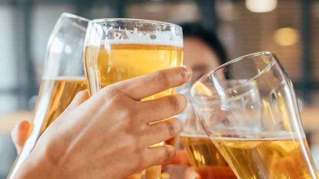 Revelan que consumo de cerveza reduce riesgos de Alzheimer