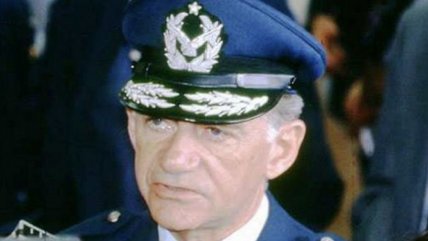   General Matthei admitió el triunfo del 