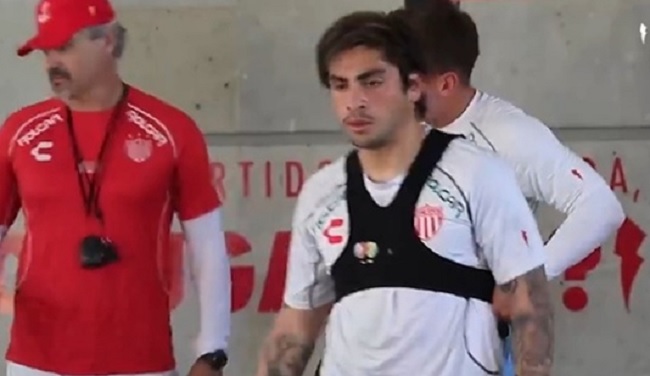 Bryan Carvallo debutó en Necaxa con empate ante Veracruz de Juvenal Olmos