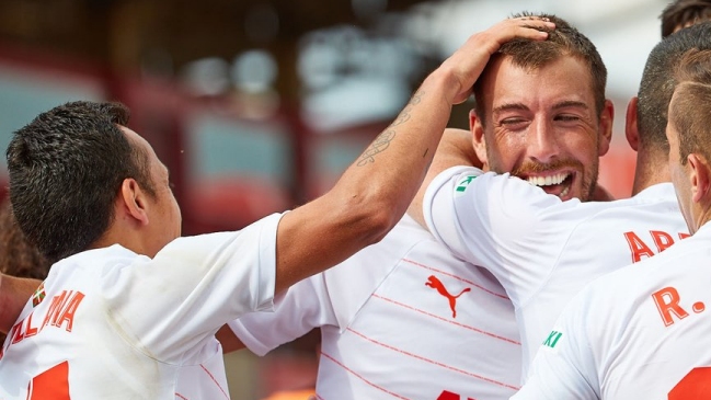 Eibar con Fabián Orellana superó a Girona en la liga española