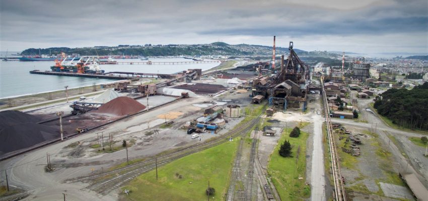 Talcahuano: Inician sumario en contra de Huachipato por posible malos olores