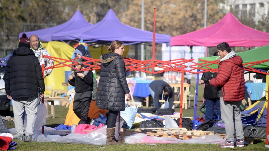 Familias de toma en Villa Los Jardines de Ñuñoa serán desalojadas de albergue