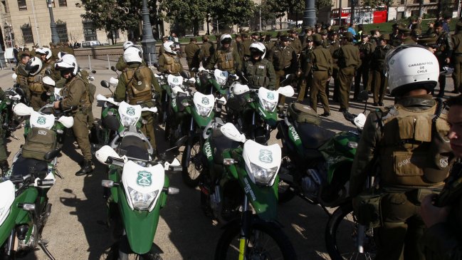 Carabineros: 3.300 funcionarios pasaron de tareas administrativas a operativas este año