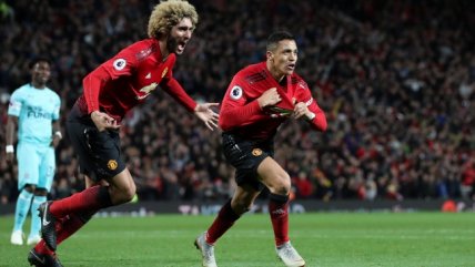 Alexis puso a sus pies a Old Trafford tras anotar el gol del triunfo de Manchester United en el epílogo