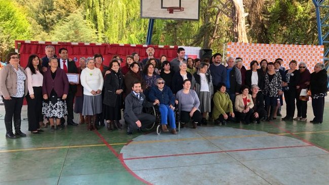 Región del Maule: Artesanas de crin en Rari reciben Sello de Origen