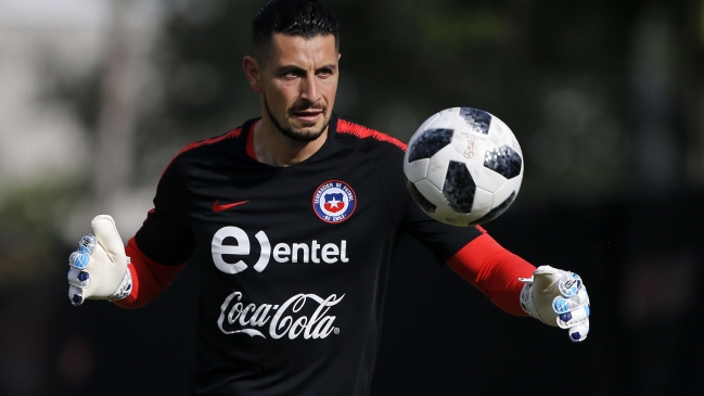 Problema para Rueda: Gabriel Arias salió con problemas físicos en práctica de la Roja