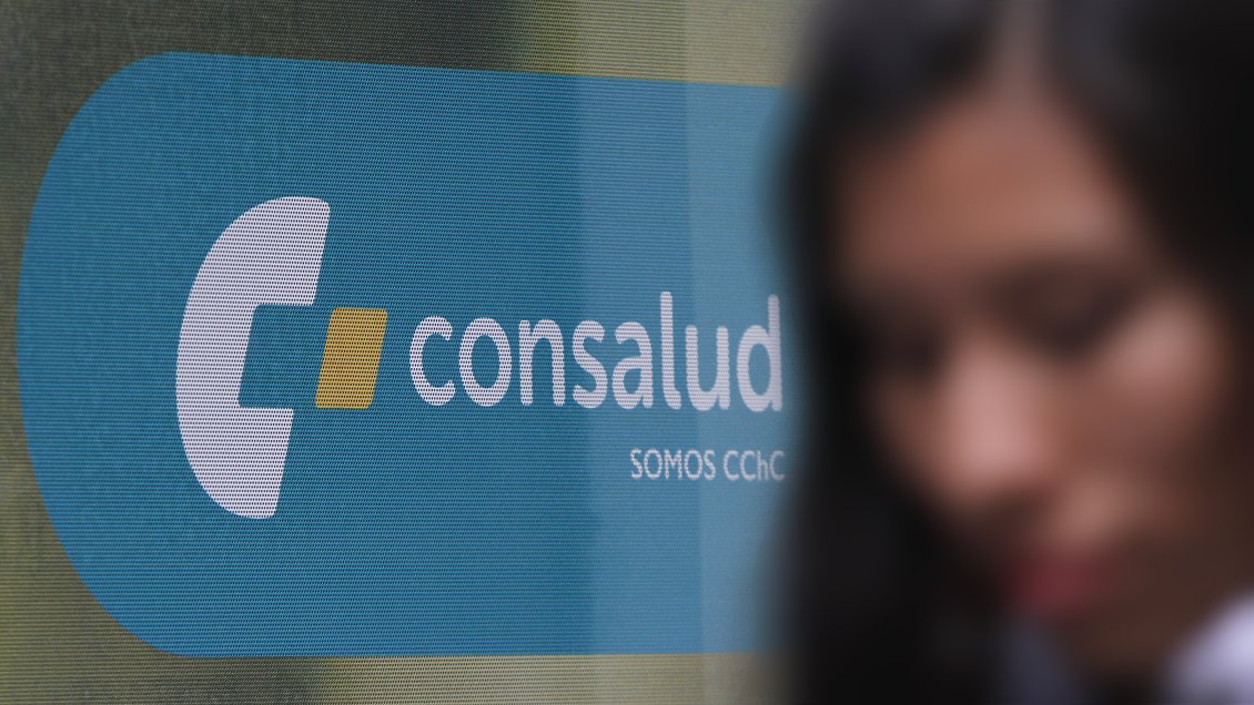 Corte Suprema ordenó que isapre afilie a madre e hija que había rechazado