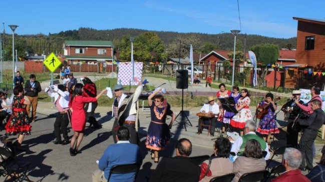 Valdivia: Vecinos de Barrio Gil de Castro cuentan con nuevos espacios públicos
