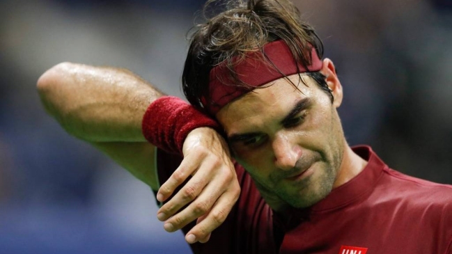  Federer comenzó su defensa del título en Shanghai con exigido triunfo  