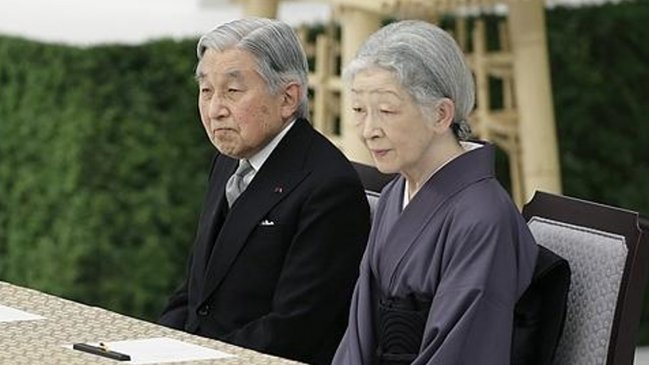  Japón: Sacerdote sintoísta renunció tras criticar al emperador  