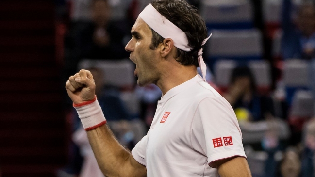  Federer despachó a Nishikori y jugará con Coric en semis de Shanghai  