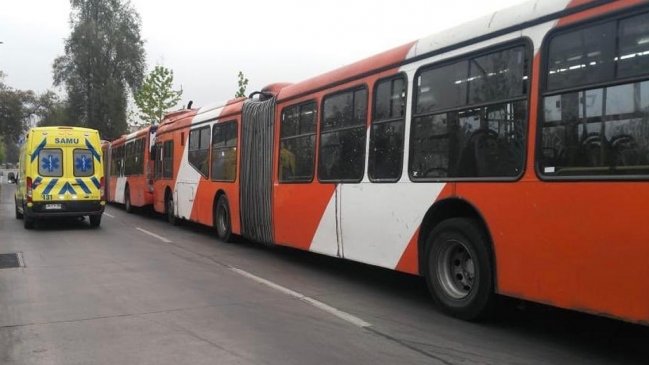 Chofer del Transantiago murió al quedar atrapado entre dos buses