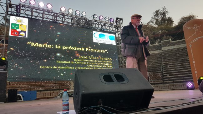 Organizadores cifran en seis mil los asistentes a charla de José Maza en Rancagua